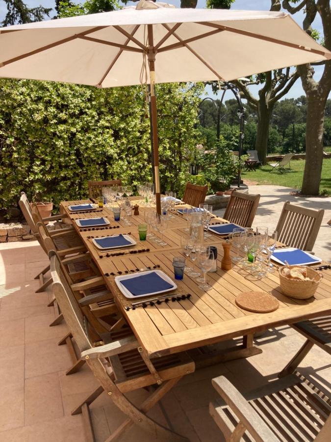 La Feraude - Pays D'Aix En Provence Bed & Breakfast Gardanne Exterior photo